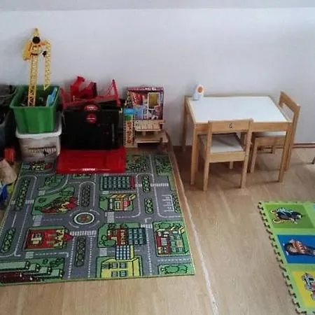 U Tri Sovicek. Tatil Evi