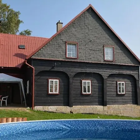 U Tri Sovicek. Tatil Evi *