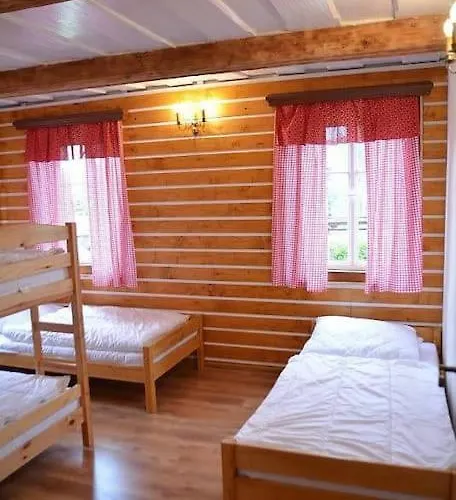 U Tří Soviček. Prázdninový dům *